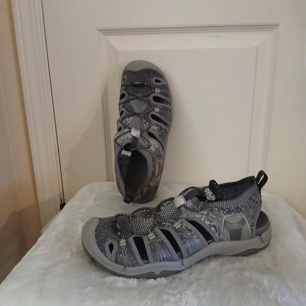 Keen Evofit One Waterproof Hiking Sandals Gray Paloma Raven Mens 11.5 Gorpcore